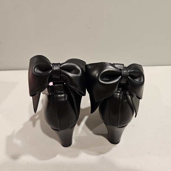 Angelic Imprint Bow platform heels - Picture 5 of 6
